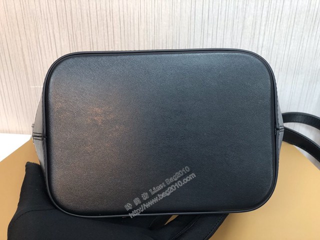 Celine專櫃2022新款CUIR TRIOMPHE小號織物牛皮水桶包 賽琳百搭斜挎肩背女包 sldj2441